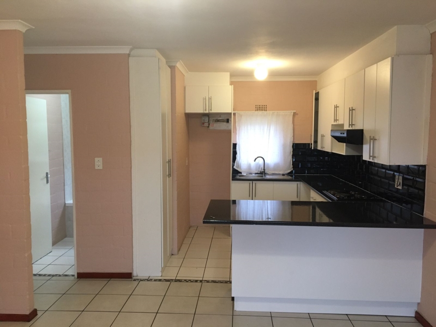 To Let 2 Bedroom Property for Rent in West Riding Western Cape